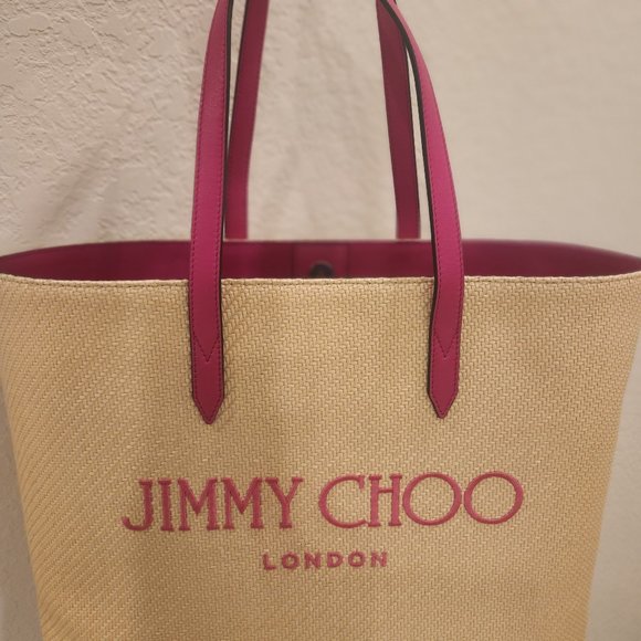 Jimmy Choo Authentic Beach Bag Purse Tote Straw Leather Fucsia Purple Brand New - Picture 1 of 12